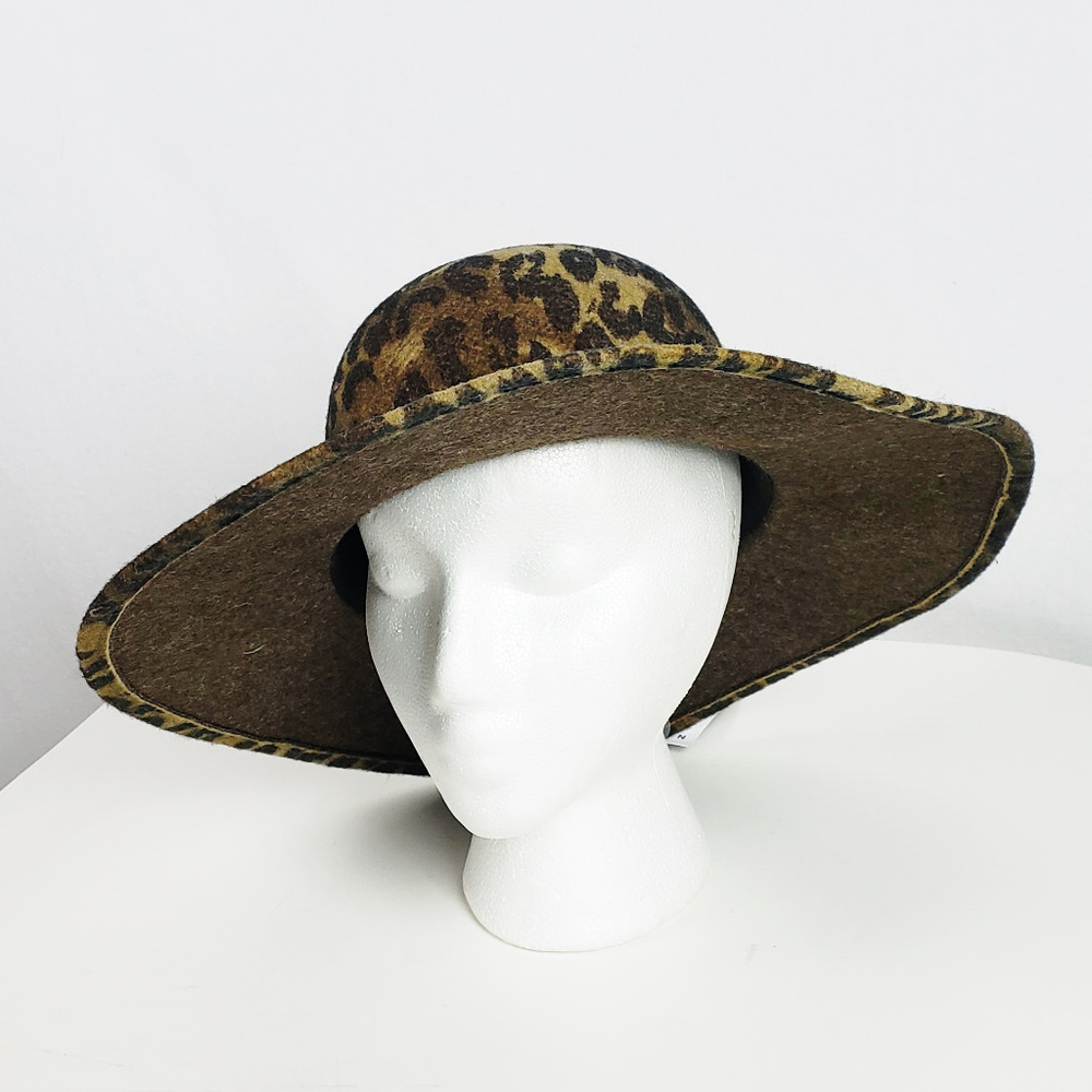 Maison Phoyla Italian made Leopard Lg Wool Hat New